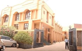 Hotel The Shubham